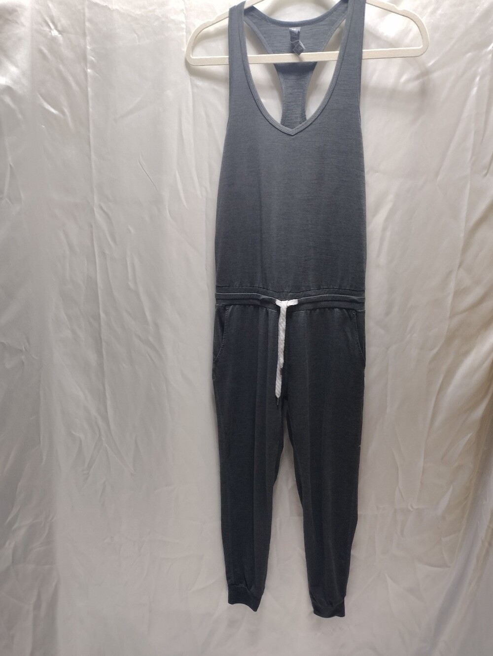 Vuori Women's Sz XS Gray Heather Racerback One-Piece Lux Jumpsuit